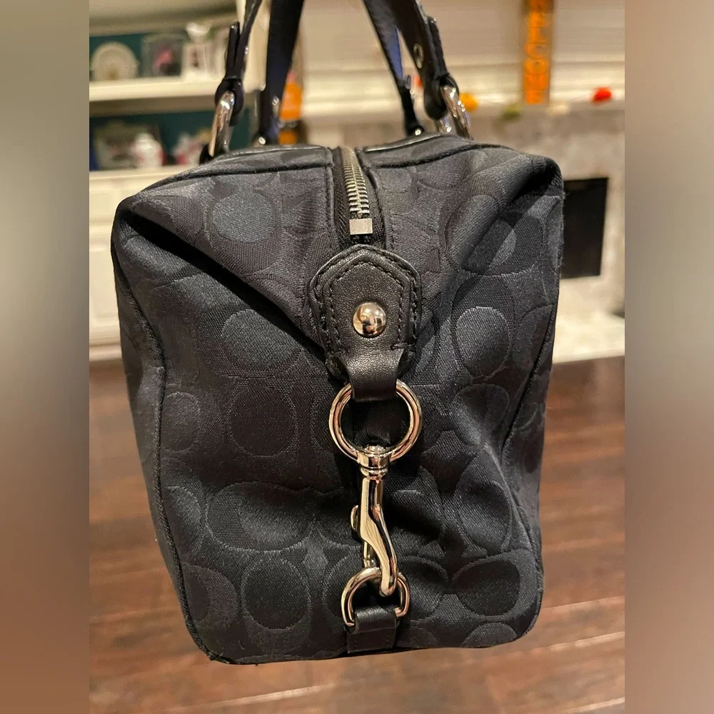 COACH Ashley Signature Satchel in black. EUC - Picture 8 of 17